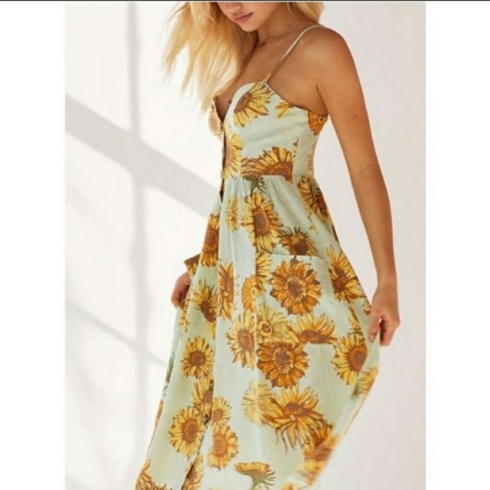 Urban Outfitters Cooperative Emelia Sunflower Sz M